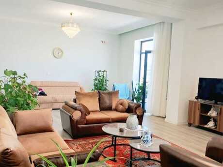 Kirayə 3 otaqlı mənzil, 150 m², Renessans Residence: 1 597 ₼/ay 2