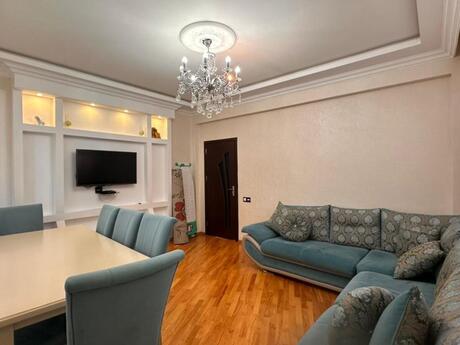 Elan №6221404 - Bakı, Yasamal r., 3 otaqlı, 100 m², 2/9 mərtəbə