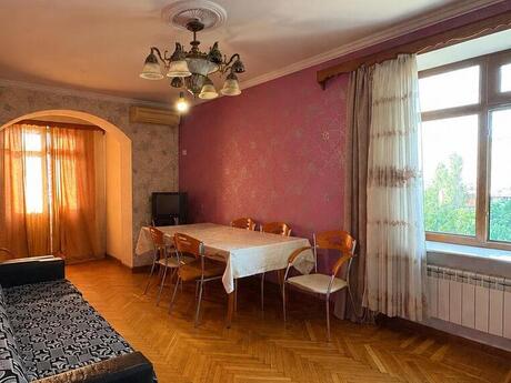 Elan №6221351 - Bakı, Qara Qarayev m., 2 otaqlı, 50 m², 5/5 mərtəbə