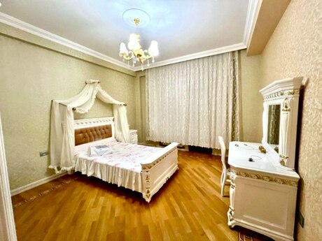 4 otaqlı mənzil, 215 m², Nəsimi: 590 000 ₼ 4