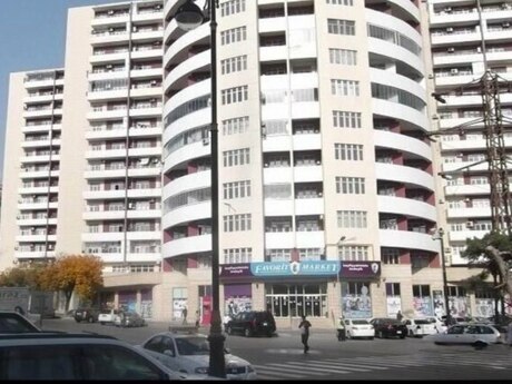Elan №6221447 - Bakı, Elmlər Akademiyası m., 3 otaqlı, 135 m², 6/18 mərtəbə
