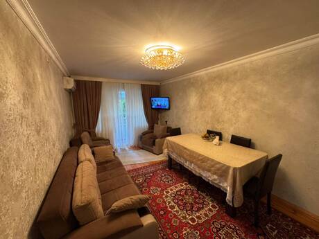 Elan №6221493 - Bakı, Xalqlar Dostluğu m., 2 otaqlı, 65 m², 3/5 mərtəbə
