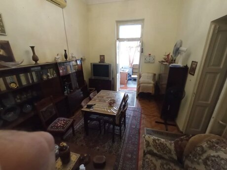 Elan №6221747 - Bakı, Qara Qarayev m., 2 otaqlı, 55 m², 3/5 mərtəbə