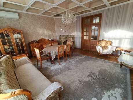 4-room apartment, 200 m², İnşaatçılar: 400 000 ₼ 4
