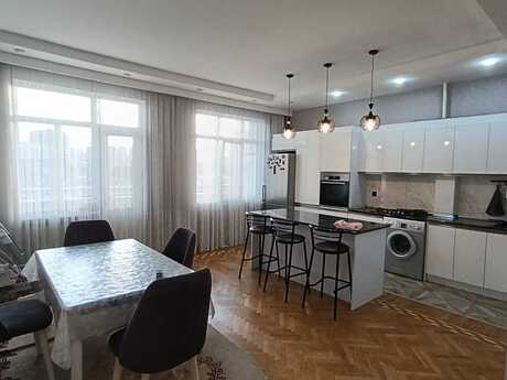 Объявление №6221755 - Баку, м. Иншаатчылар, 4-комн., 200 м², 7/10 этаж