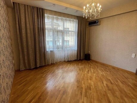 Объявление №6221777 - Баку, м. 28 мая, 4-комн., 130 м², 6/16 этаж