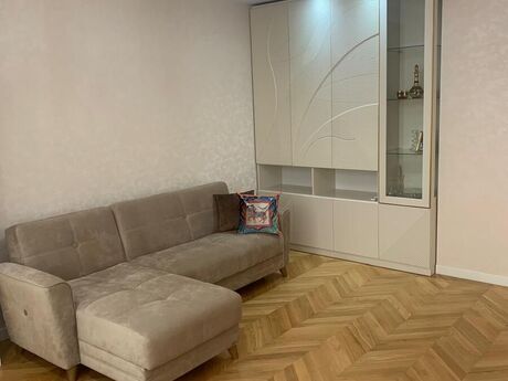 Elan №6221875 - Bakı, Gənclik m., 2 otaqlı, 61 m², 13/14 mərtəbə