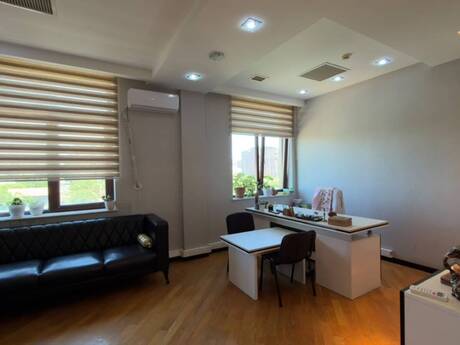 9 otaqlı mənzil, 220 m², 28 May: 880 000 ₼ 3