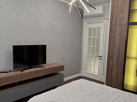 Hünər Qüllələri kompleksində 2 otaqlı yeni tikili mənzil kirayə verilir, 65 m², 2 200 AZN/ay, şəkil 3 / 10