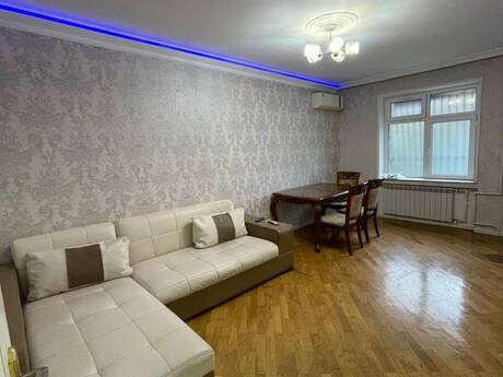 Elan №6222206 - Bakı, 8 Noyabr m., 2 otaqlı, 65 m², 1/9 mərtəbə