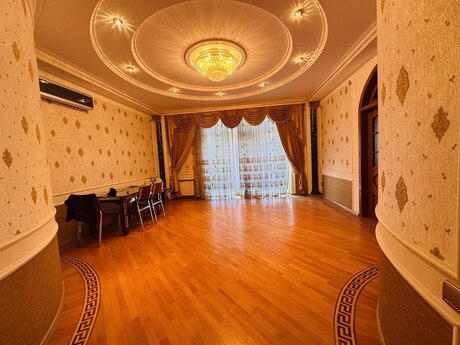 Elan №6222375 - Bakı, Sahil m., 3 otaqlı, 150 m², 8/18 mərtəbə