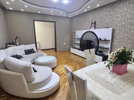 Elan №6222384 - Bakı, 28 May m., 4 otaqlı, 120 m², 2/4 mərtəbə