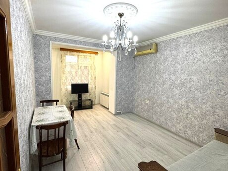Объявление №6222499 - Баку, пос. Бадамдар, 2-комн., 40 м², 2/5 этаж