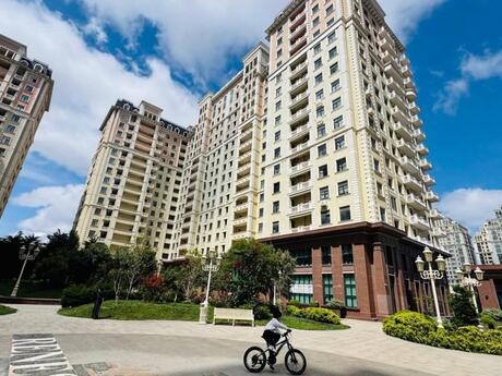 Объявление №6222516 - Баку, м. Элмляр Академиясы, 3-комн., 150 м², 15/17 этаж