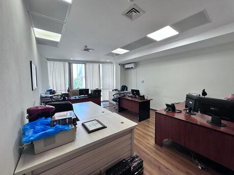 Объявление №6222561 - Баку, м. Иншаатчылар, 10-комн., 300 м²