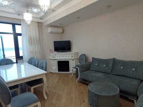 Объявление №6222745 - Баку, Абшеронcкий  р., 2-комн., 70 м², 4/7 этаж
