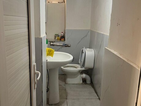 Nəsimidə 3 otaqlı köhnə tikili mənzil satılır, 70 m², 180 000 AZN, şəkil 5 / 5