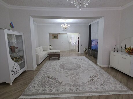 Elan №6222910 - Bakı, Bakıxanov q., 4 otaqlı, 130 m²