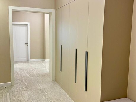 Kirayə 3 otaqlı mənzil, 110 m², 28 May: 2 000 ₼/ay 4