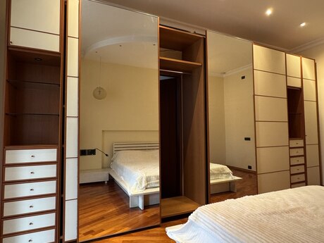 4-room apartment for rent, 160 m², Sahil: 1 800 ₼/mo 2