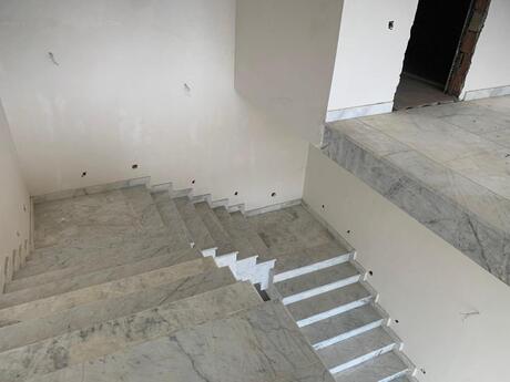 8 otaqlı həyət evi, 450 m², Novxanı: 270 000 ₼ 5