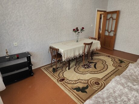 3-комн. вторичка - м. Нариман Нариманов - 80 м²