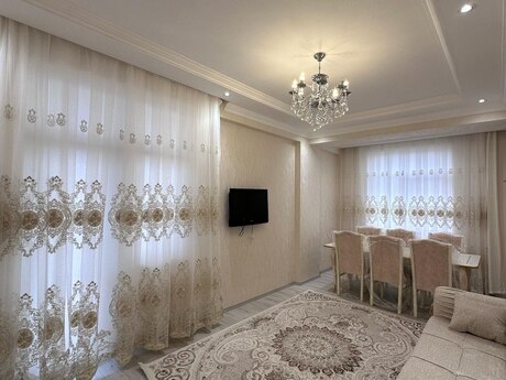 Elan №6223805 - Bakı, Yeni Yasamal q., 3 otaqlı, 130 m², 9/17 mərtəbə