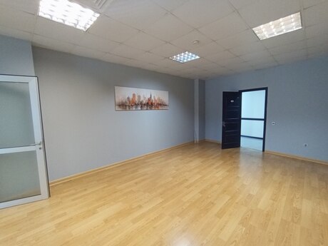 3-комн. офис - Наримановский  р. - 110 м²