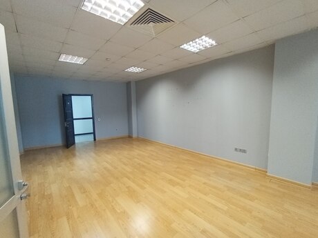 3-комн. офис - Наримановский  р. - 110 м²