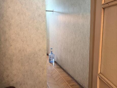 2 otaqlı mənzil, 70 m², 28 May: 220 000 ₼ 5