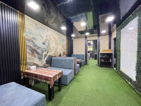 Obyekt - İnşaatçılar m. - 150 m²