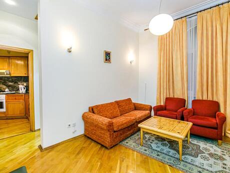 Kirayə 2 otaqlı mənzil, 45 m², Sahil: 1 000 ₼/ay 3