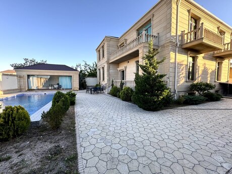6 otaqlı həyət evi/bağ evi - Mərdəkan q. - 400 m²