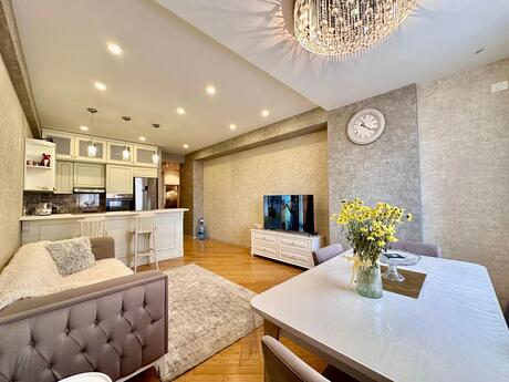 Elan №6225066 - Bakı, Şah İsmayıl Xətai m., 3 otaqlı, 100 m², 7/18 mərtəbə