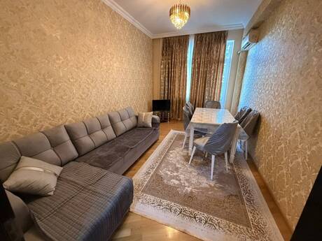 Elan №6225172 - Bakı, Nərimanov r., 2 otaqlı, 70 m², 4/15 mərtəbə