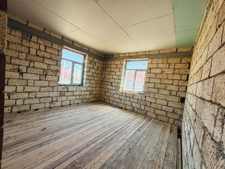 5 otaqlı həyət evi/bağ evi - Mehdiabad q. - 200 m²
