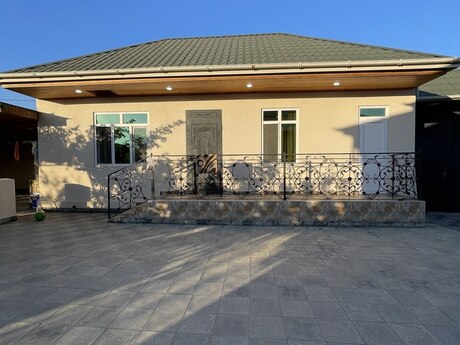6 otaqlı həyət evi, 200 m², Hövsan: 204 000 ₼ 4