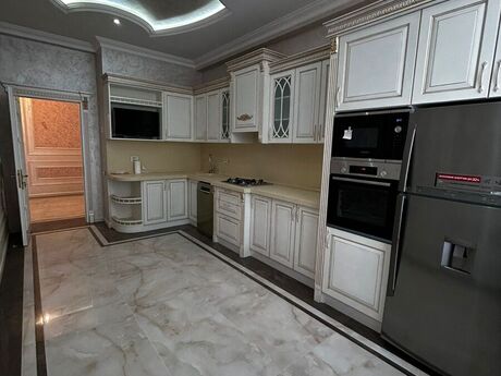 Elan №6225605 - Bakı, İnşaatçılar m., 3 otaqlı, 128 m², 16/17 mərtəbə