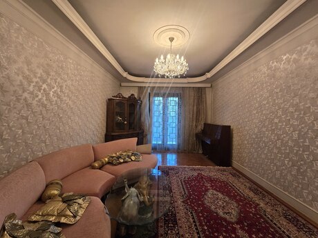 Elan №6225986 - Sumqayıt, Sumqayıt, 3 otaqlı, 85 m², 3/4 mərtəbə