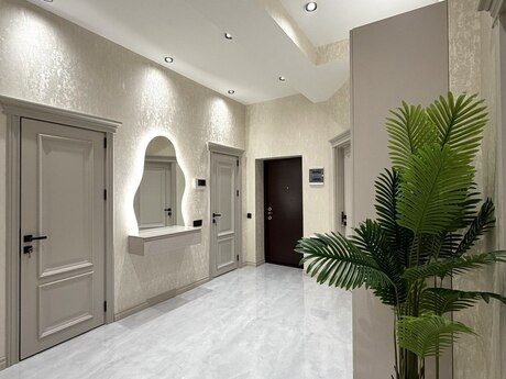 4-комн. новостройка - м. 8 ноября - 130 м²