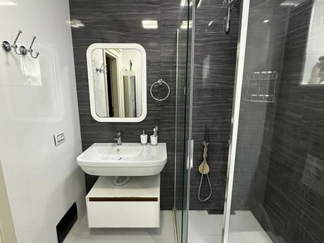 Kirayə 3 otaqlı mənzil, 120 m², 8 Noyabr: 1 200 ₼/ay 5
