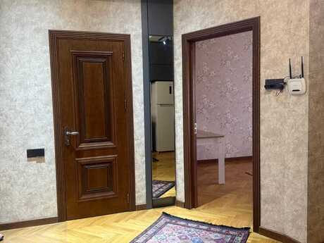 2-комн. новостройка - м. Ахмедлы - 70 м²