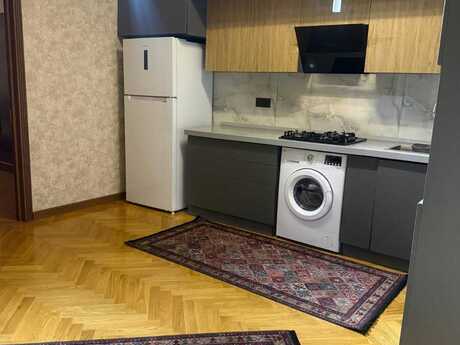 2-комн. новостройка - м. Ахмедлы - 70 м²