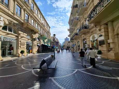 Elan №6226715 - Bakı, Sahil m., 3 otaqlı, 80 m², 3/6 mərtəbə