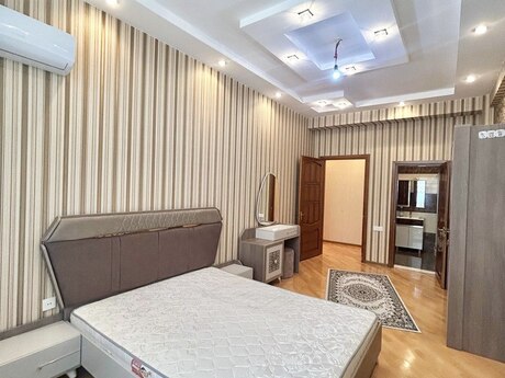3 otaqlı yeni tikili - İnşaatçılar m. - 130 m²