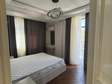 Kirayə 4 otaqlı mənzil, 130 m², Nəsimi: 2 500 ₼/ay 4