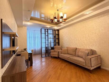3-room apartment for rent, 125 m², Şah İsmayıl Xətai: 1 400 ₼/mo 2