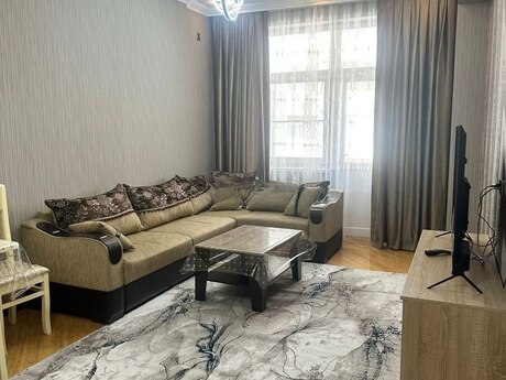 Elan №6226849 - Bakı, Neftçilər m., 2 otaqlı, 70 m², 4/12 mərtəbə
