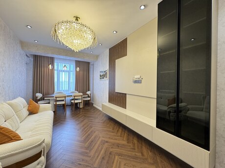 3 otaqlı mənzil, 139 m², Neftçilər: 368 000 ₼ 4