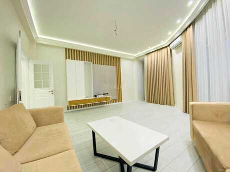 3 otaqlı mənzil, 130 m², İnşaatçılar: 308 000 ₼ 2